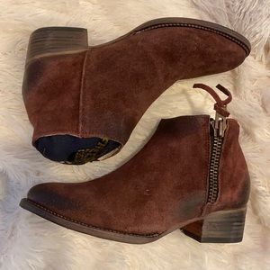 Freebird onyx wine suede bootie